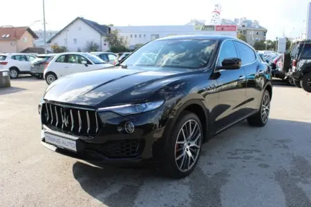 Maserati Levante 3.0d V6 AUTOMATIK *KAMERA*